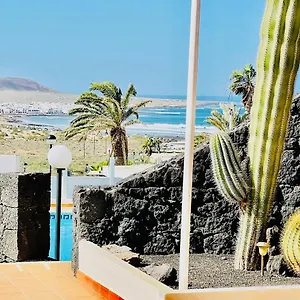 https://canaryislandshost-i-el-risco.in-canary-islands.com